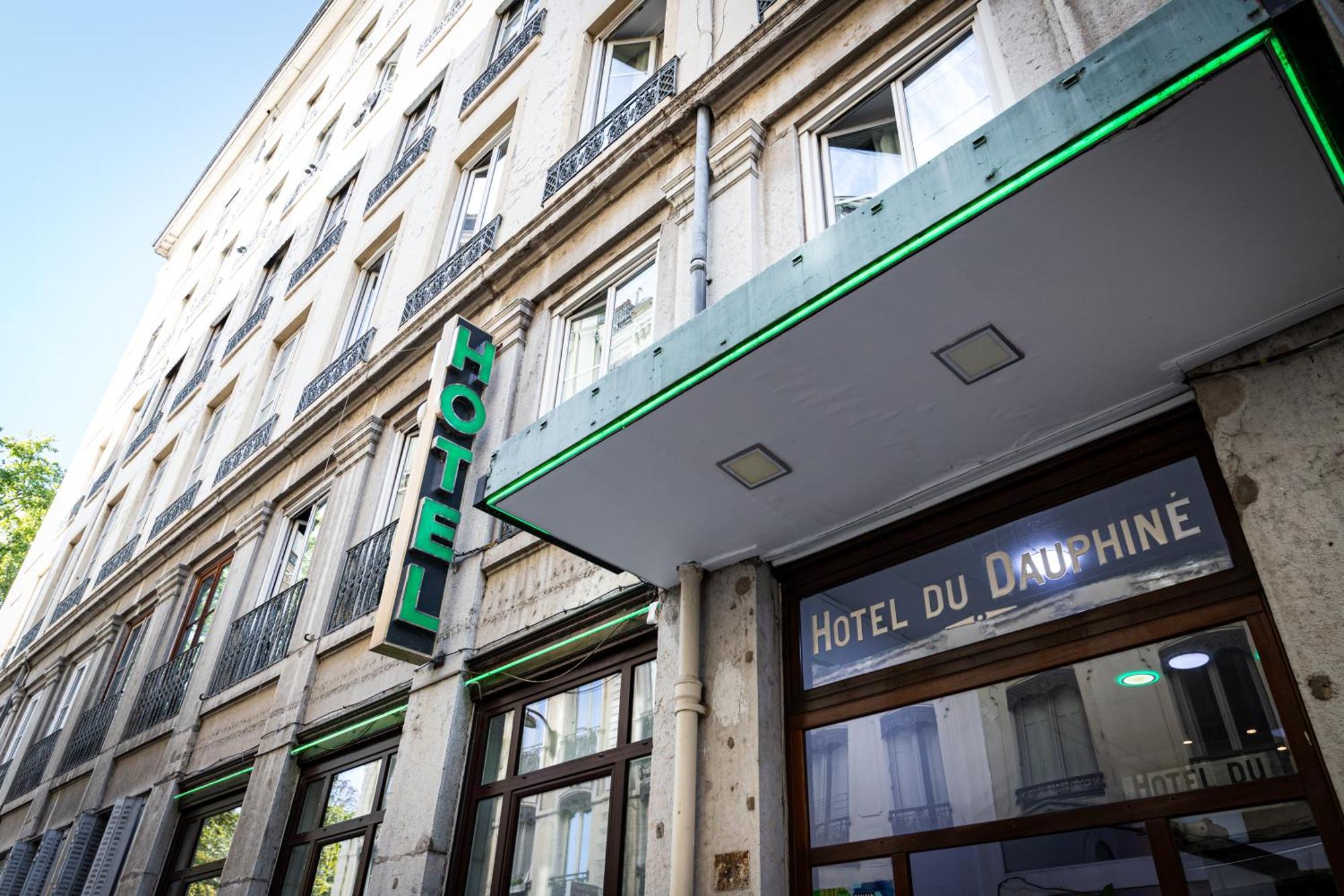 Hotel Du Dauphine Лион Екстериор снимка