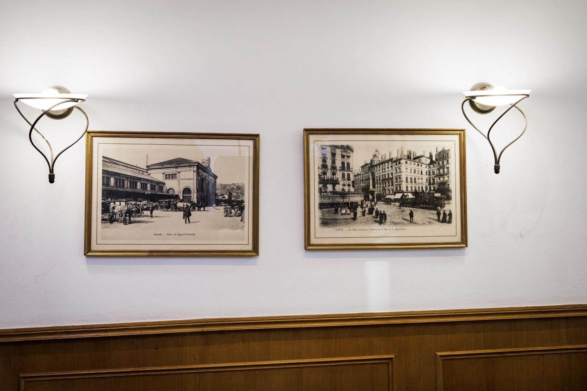 Hotel Du Dauphine Лион Екстериор снимка